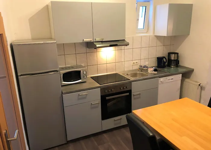 G1 113 Qm, In Center *